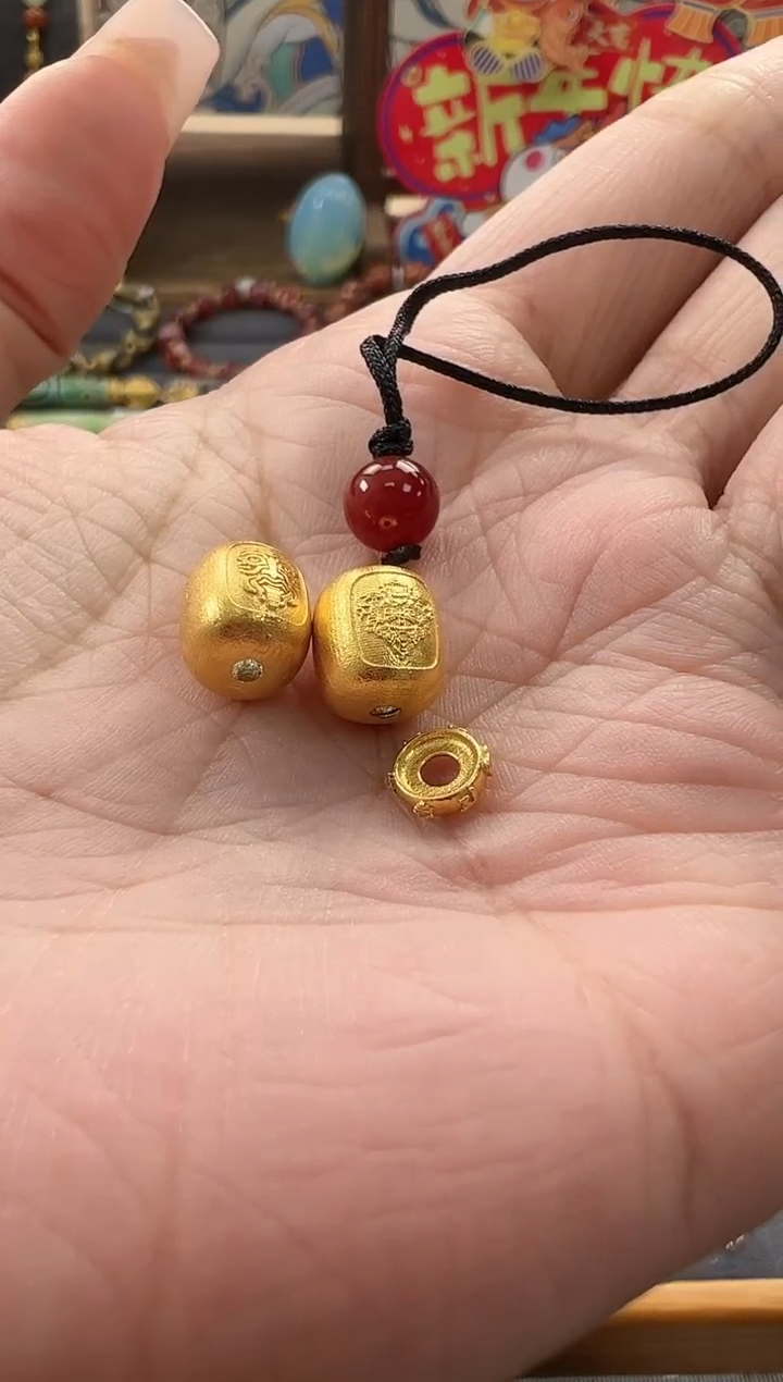 【闪购商品】玛瑙颈饰18K金镶嵌大黑 扎基 一对隔片