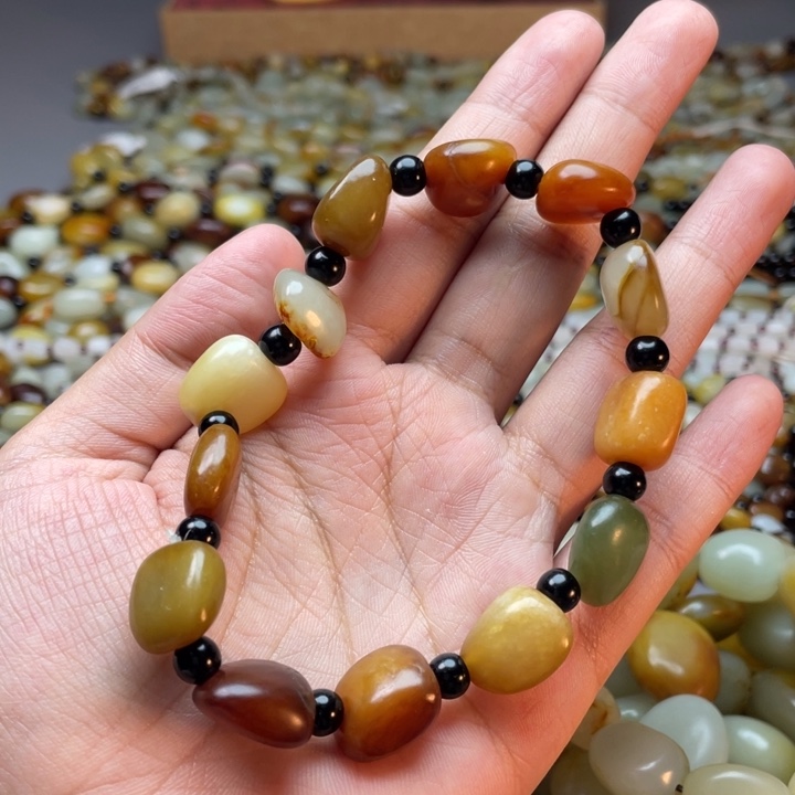 和田玉手串未镶嵌