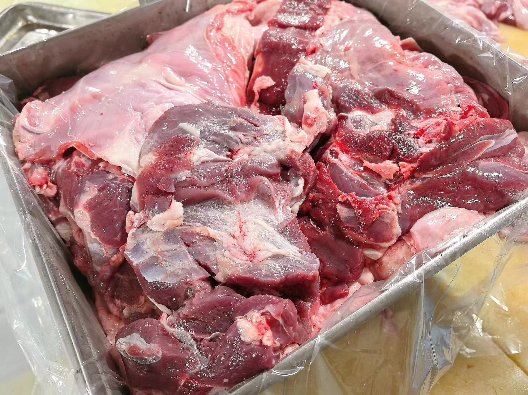 鲜冻羊板肉，40斤一件