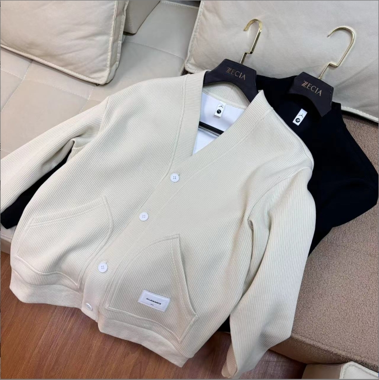 2025秋季新款高品质针织坑条纹肌理感韩国条绒开衫外套1003