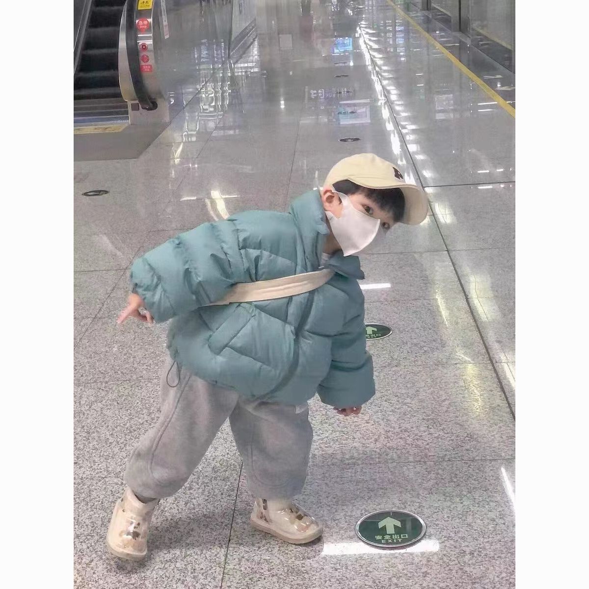 林三岁 男童轻薄羽绒服保暖冬装新款韩系潮流儿童立领加厚棉袄ins