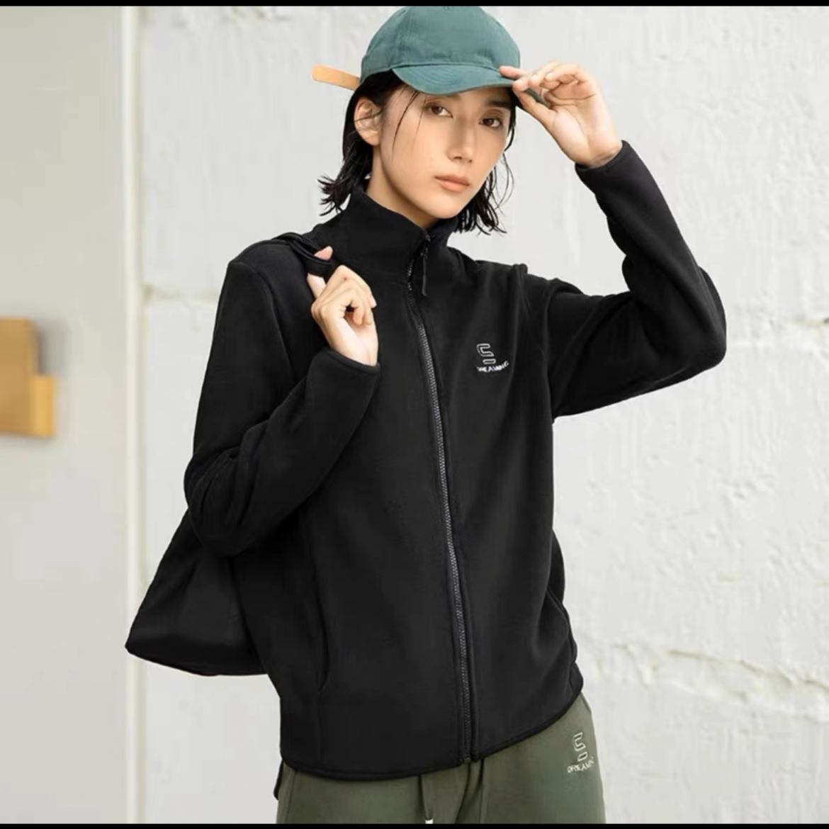 女士加绒休闲防风加厚 绒嬷嬷 云感衣