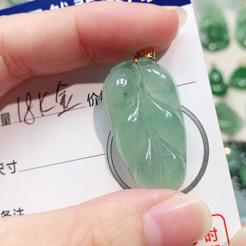 【闪购商品】翡翠颈饰未镶嵌