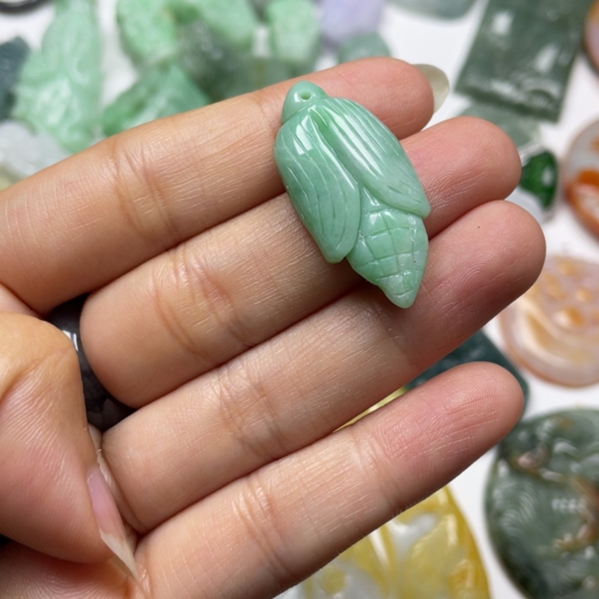 【闪购商品】翡翠颈饰未镶嵌