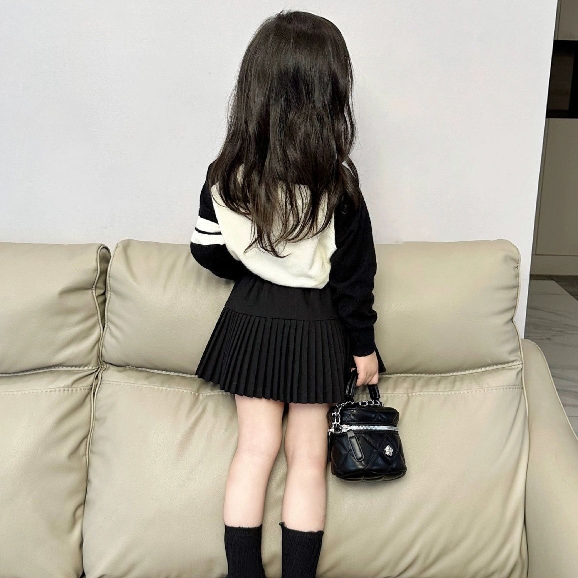 女童套装针织卫衣百褶裙2023秋冬款女宝宝翻领长袖秋装裙子两件B