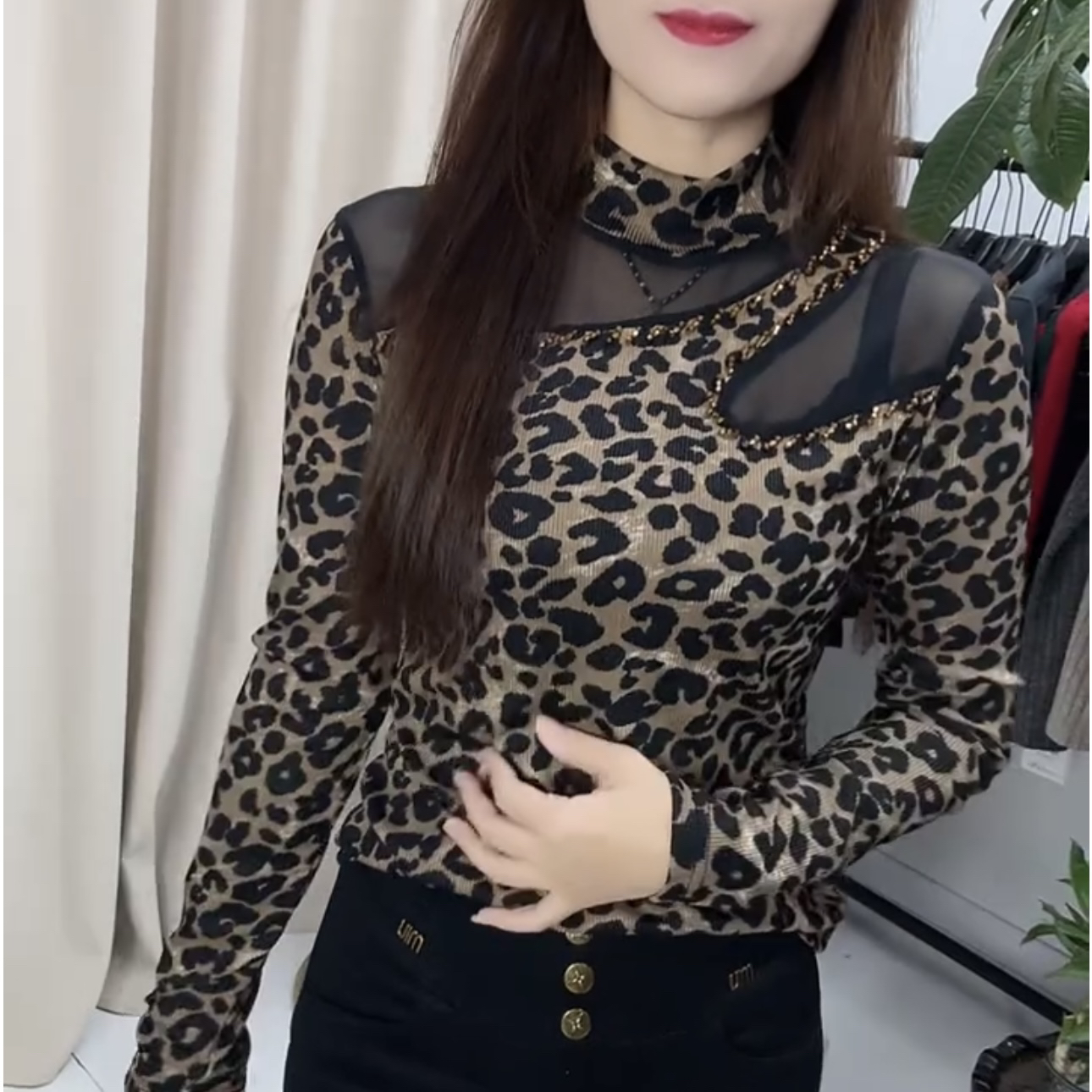 顺秋冬半高领网纱拼接长袖打底衫女时尚钉珠上衣