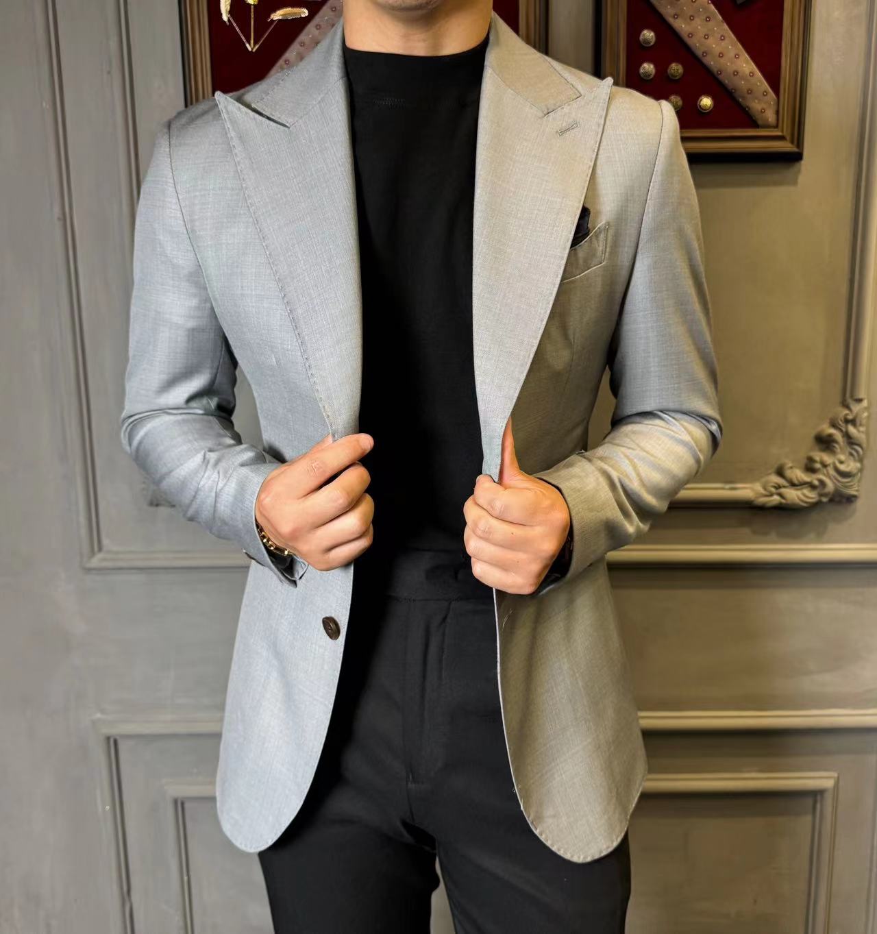 花伦 - 上新    高级感戗驳领灰色西装上衣四季款