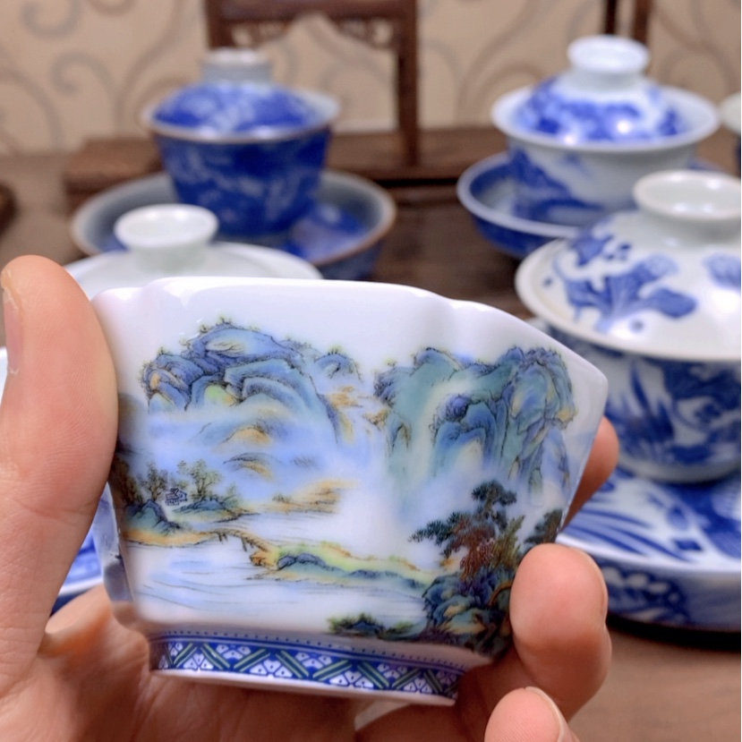 【闪购商品】陶瓷随****红龙盖碗