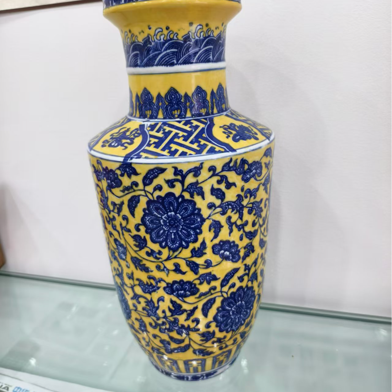 精美花瓶瓷器摆件