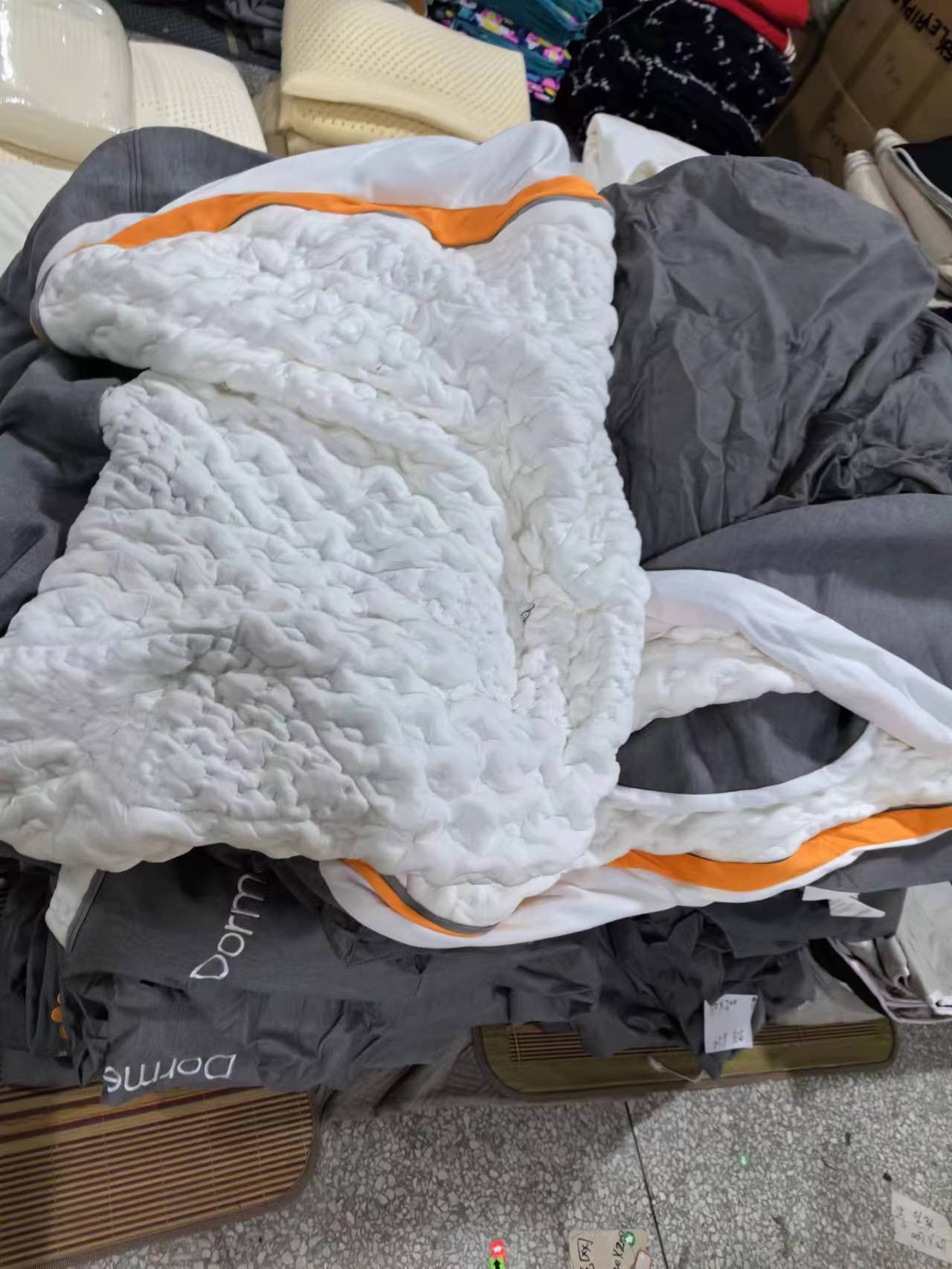 《厚广家》3楼150×200 黄边款席梦思感超软床垫套发1个6.5斤