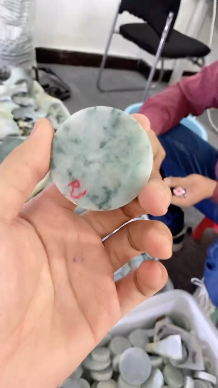 【闪购商品】定制翡翠未镶嵌