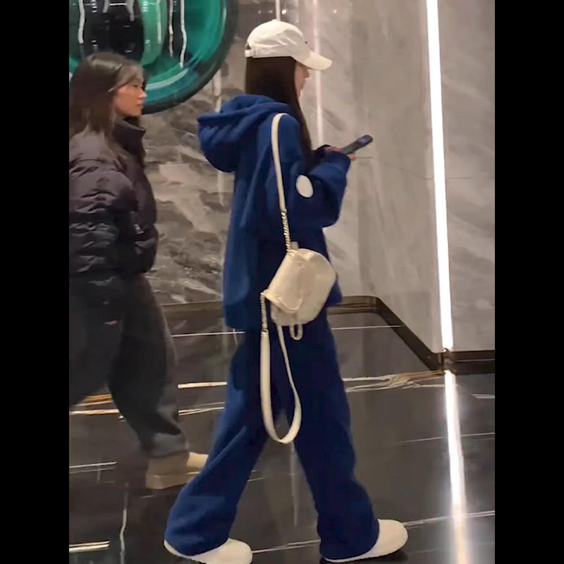 休闲套装女款2025年春季新款蓝色连帽宽松加厚长袖卫衣两件套女装