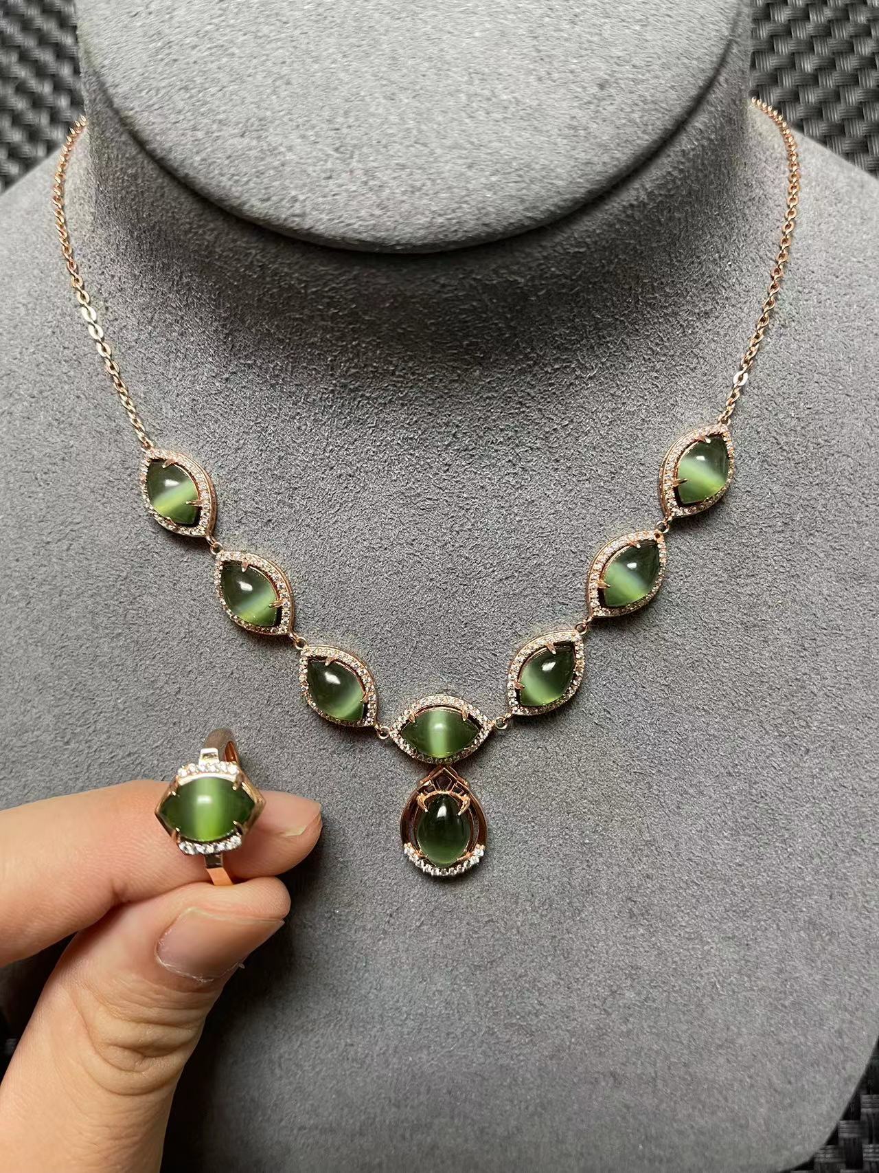 【新疆和田玉苗哥】和田玉碧玉猫眼项链 戒指