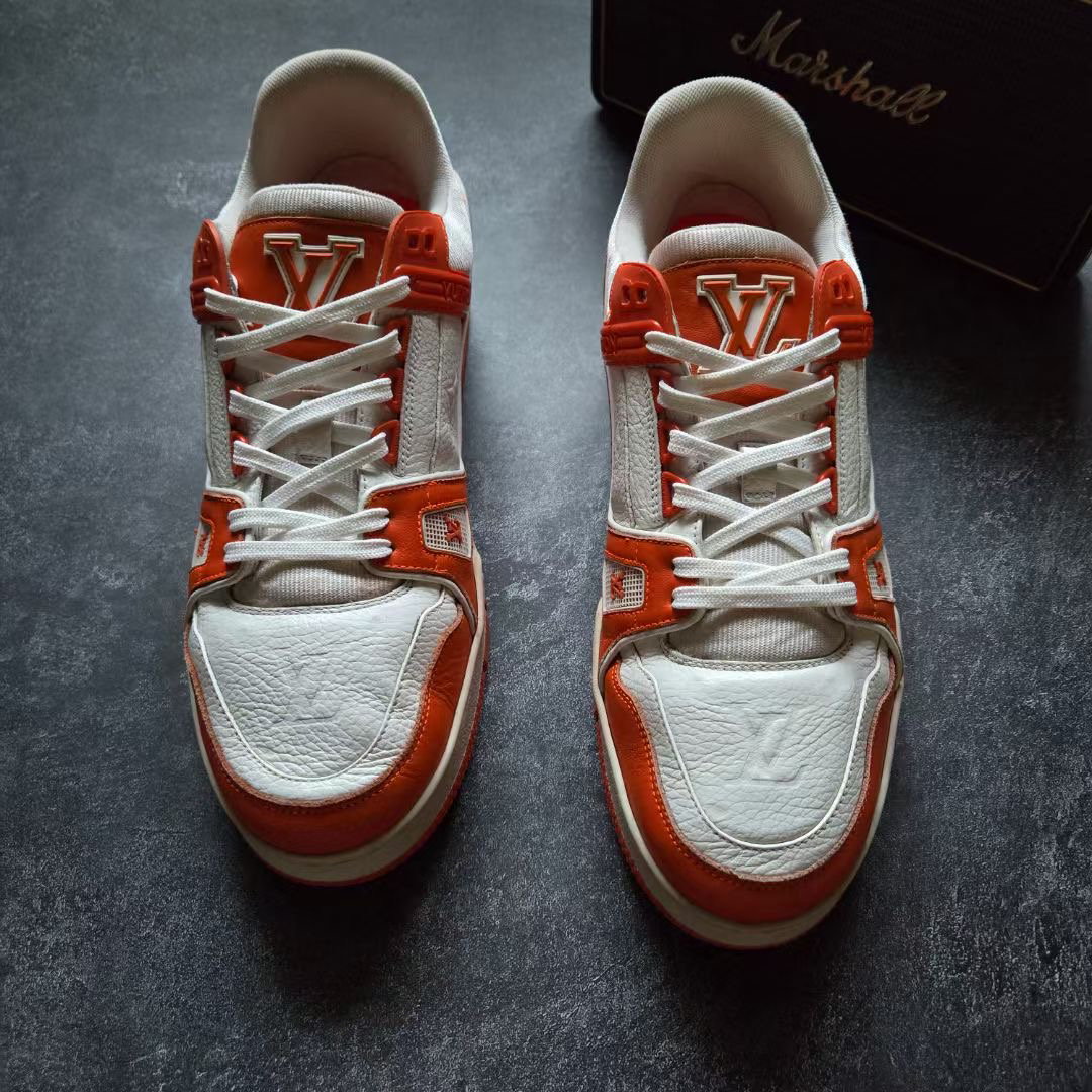 95新 LouisVuitton/路易威登 42码 TRAINER 白橙 浮雕鞋