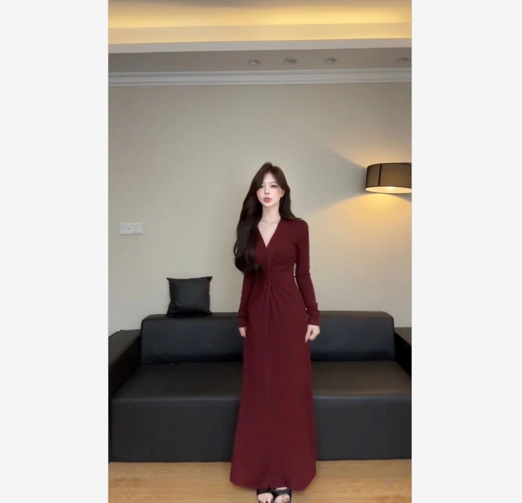 秋日扭结裙扭结针织连衣裙黑色女长袖纯欲显瘦气质