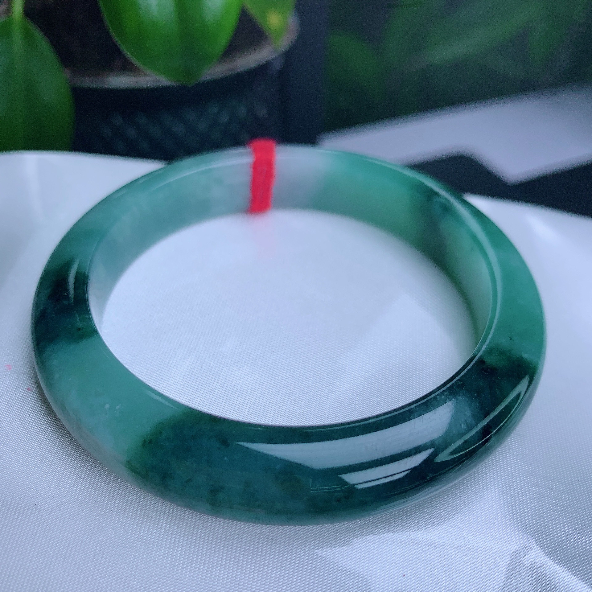 缅甸天然翡翠A货正圈57