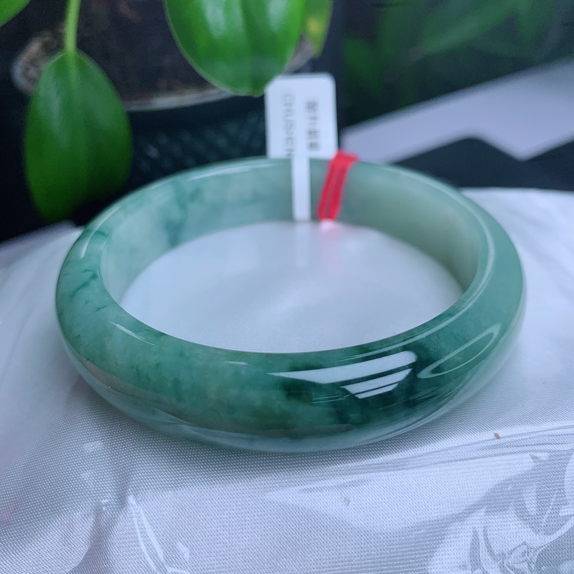 缅甸天然翡翠A货正圈60