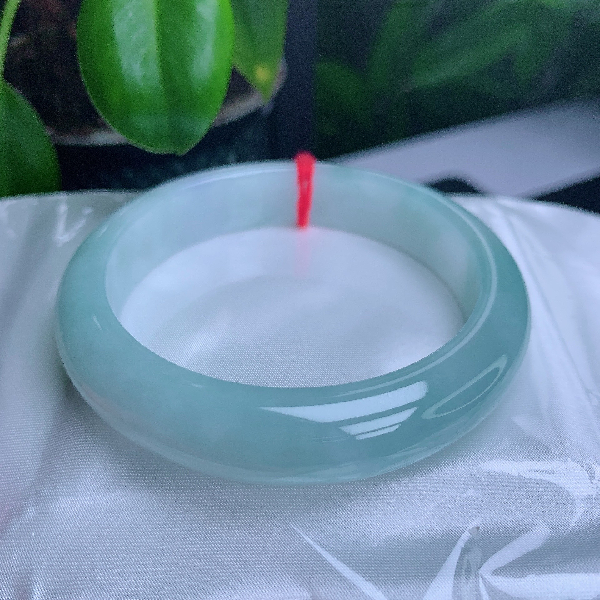 缅甸天然翡翠A货正圈57.1