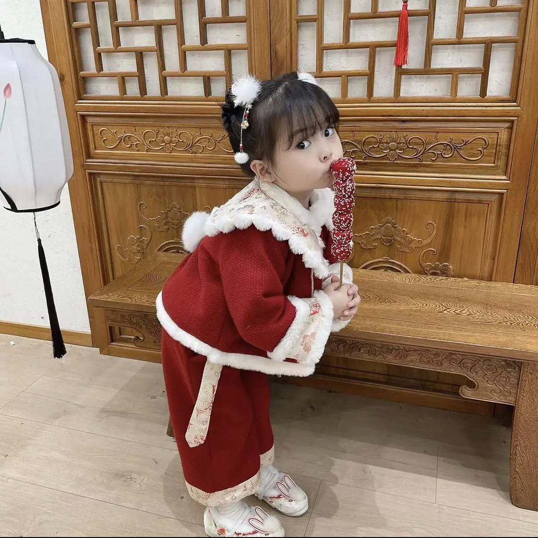 新品巴拉巴拉女童冬季新年套装加绒加厚中小儿童新款拜年服中国风