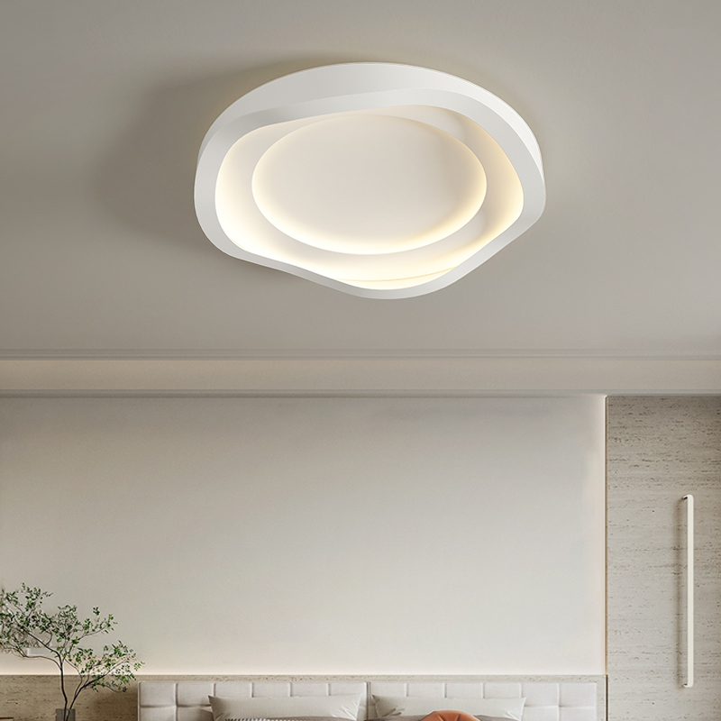 三只小鹿全光谱护眼卧室吸顶灯简约现代大气奶油风家用主卧灯具