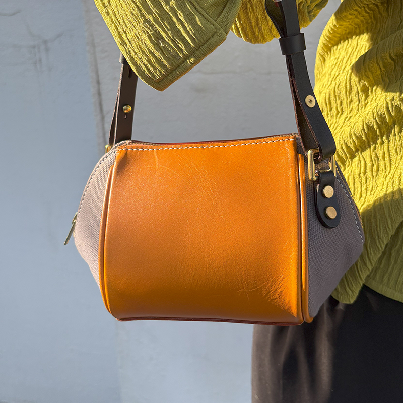 手工皮包女包休闲百搭包植鞣牛皮腋下手工单肩包三角包轻奢小众