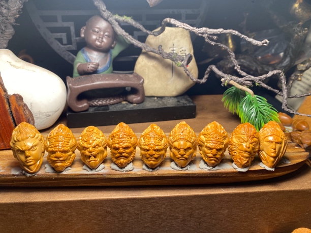 2.2大闹天宫水晶核雕刻精品橄榄核雕刻手工工艺文玩手串