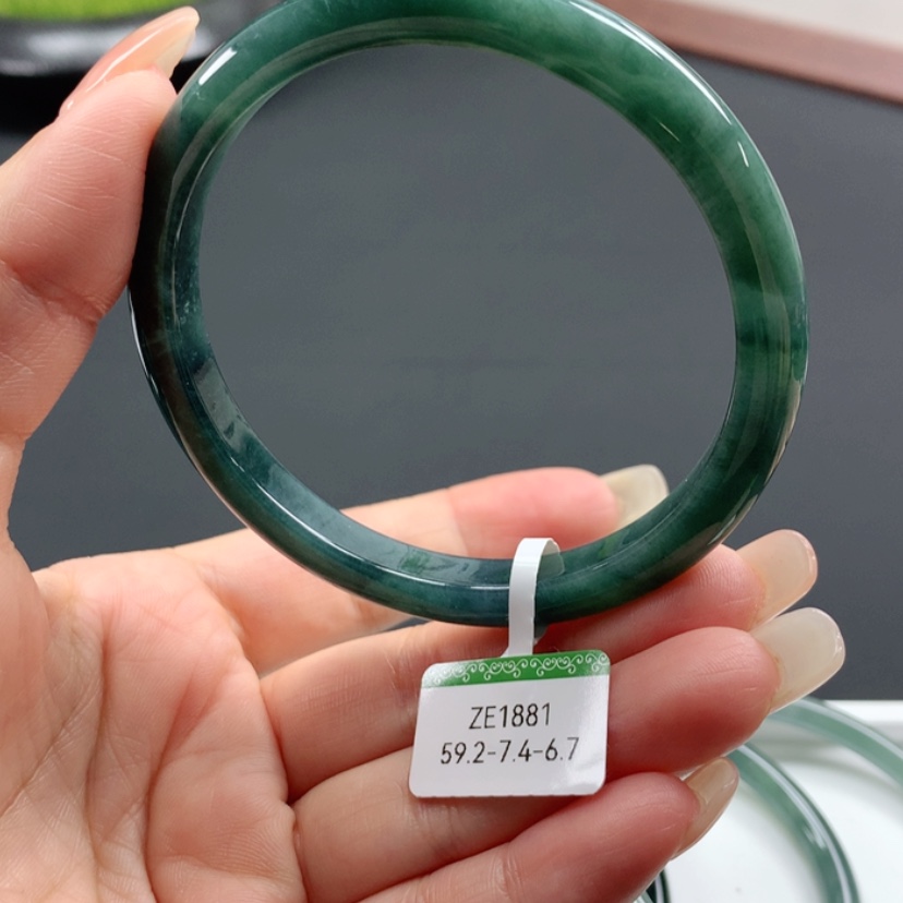 【闪购商品】翡翠手镯未镶嵌