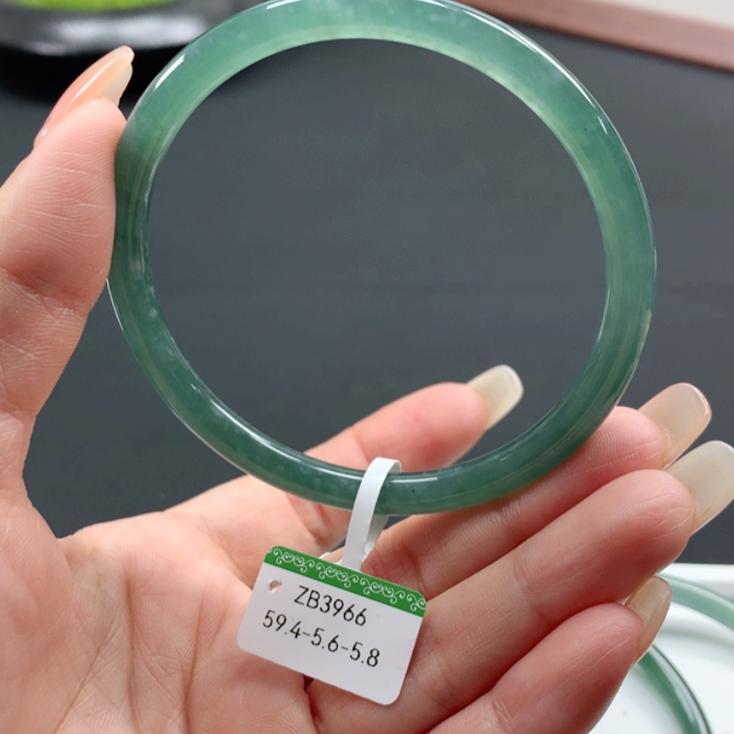 【闪购商品】翡翠手镯未镶嵌