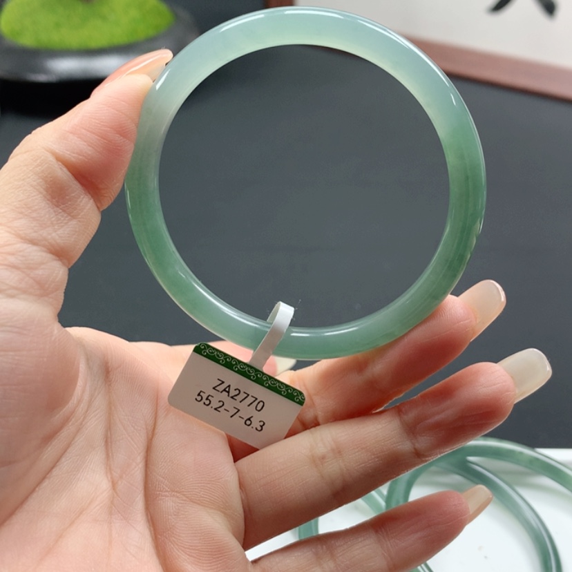 【闪购商品】翡翠手镯未镶嵌