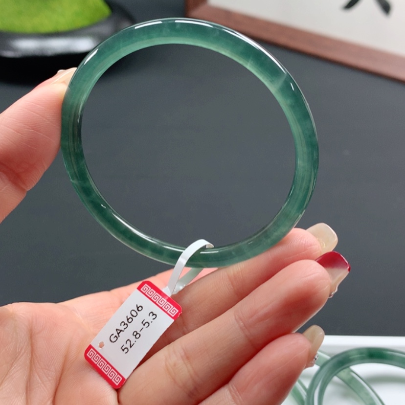 【闪购商品】翡翠手镯未镶嵌