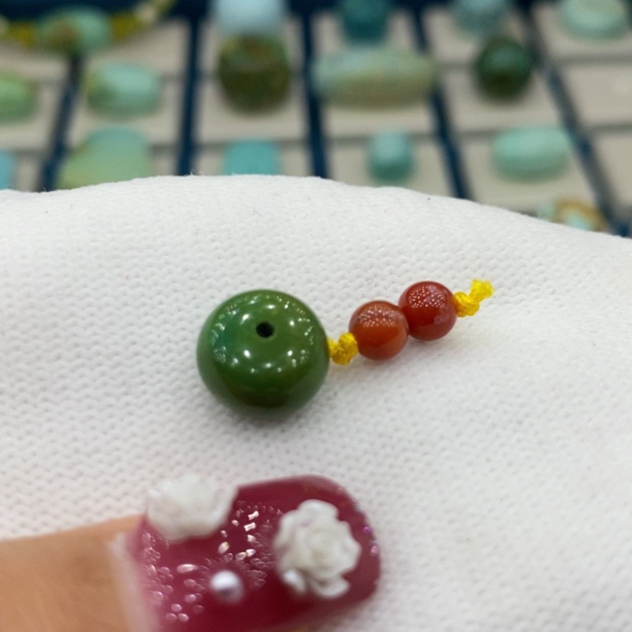 【闪购商品】南红玛瑙珠宝奇石未镶嵌刘***东