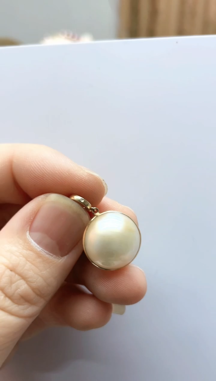 【闪购商品】拼合珍珠（马贝珠）颈饰18K金镶嵌1