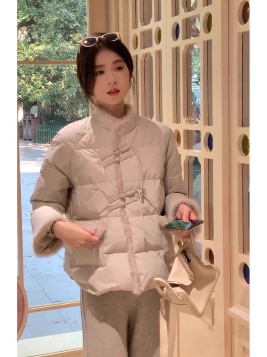 羽绒服网红冬季设计感小众加厚新中式盘扣保暖短款外套女