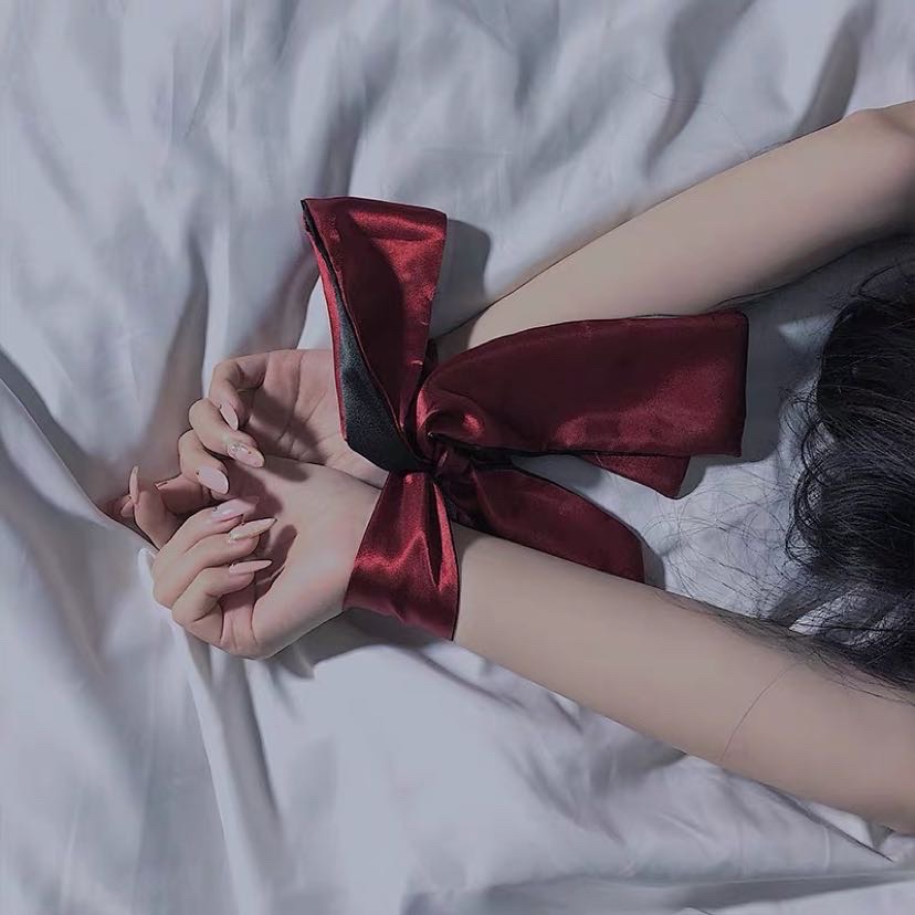 【蓝妍】今晚不睡觉丝绸缎面蒙眼丝带绑住手神仙配饰手铐眼罩