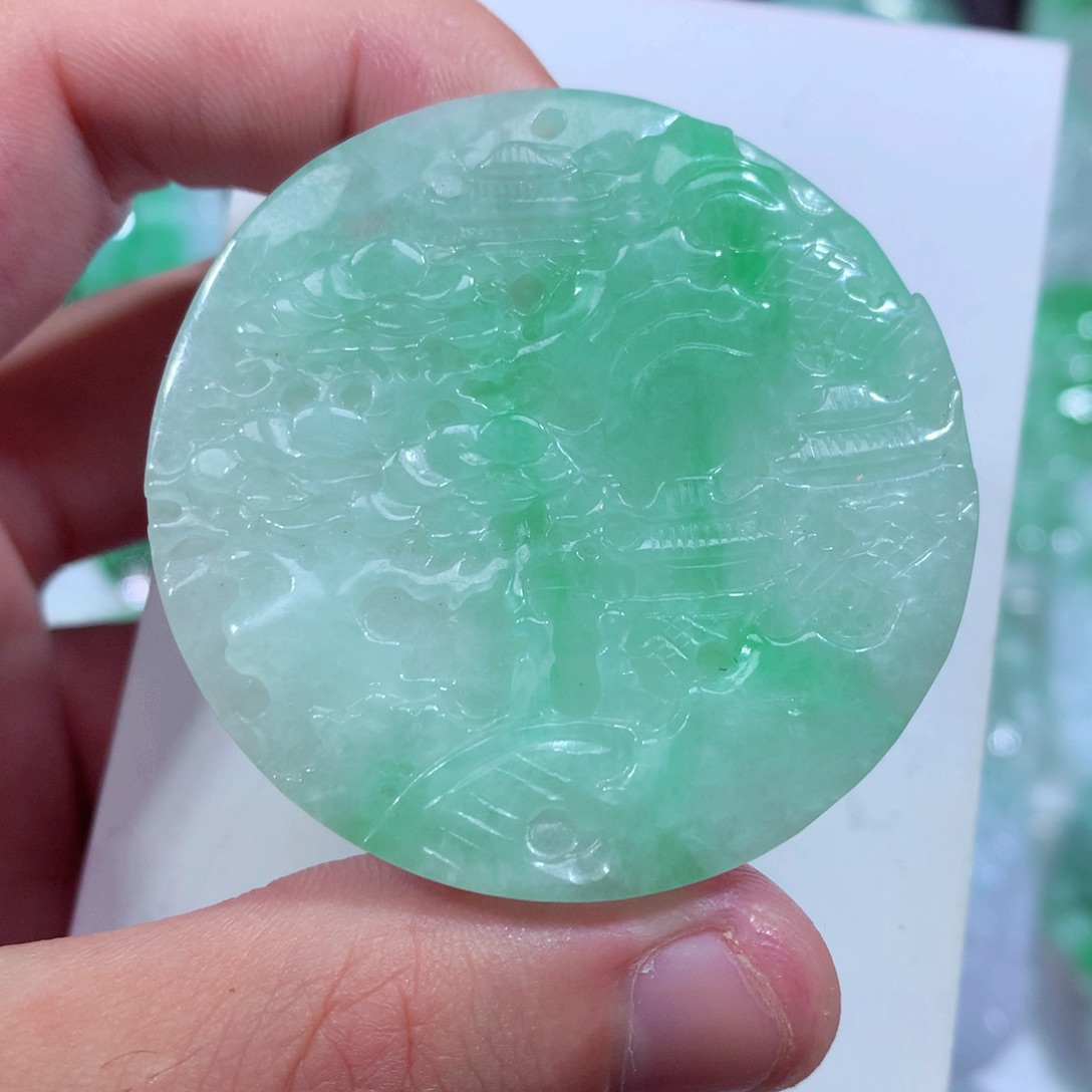 翡翠颈饰未镶嵌缅甸翡翠