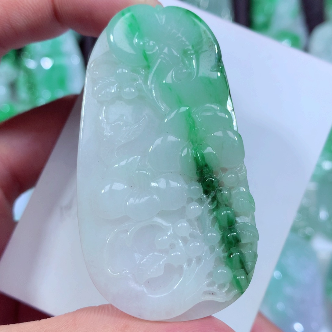 翡翠颈饰未镶嵌缅甸翡翠