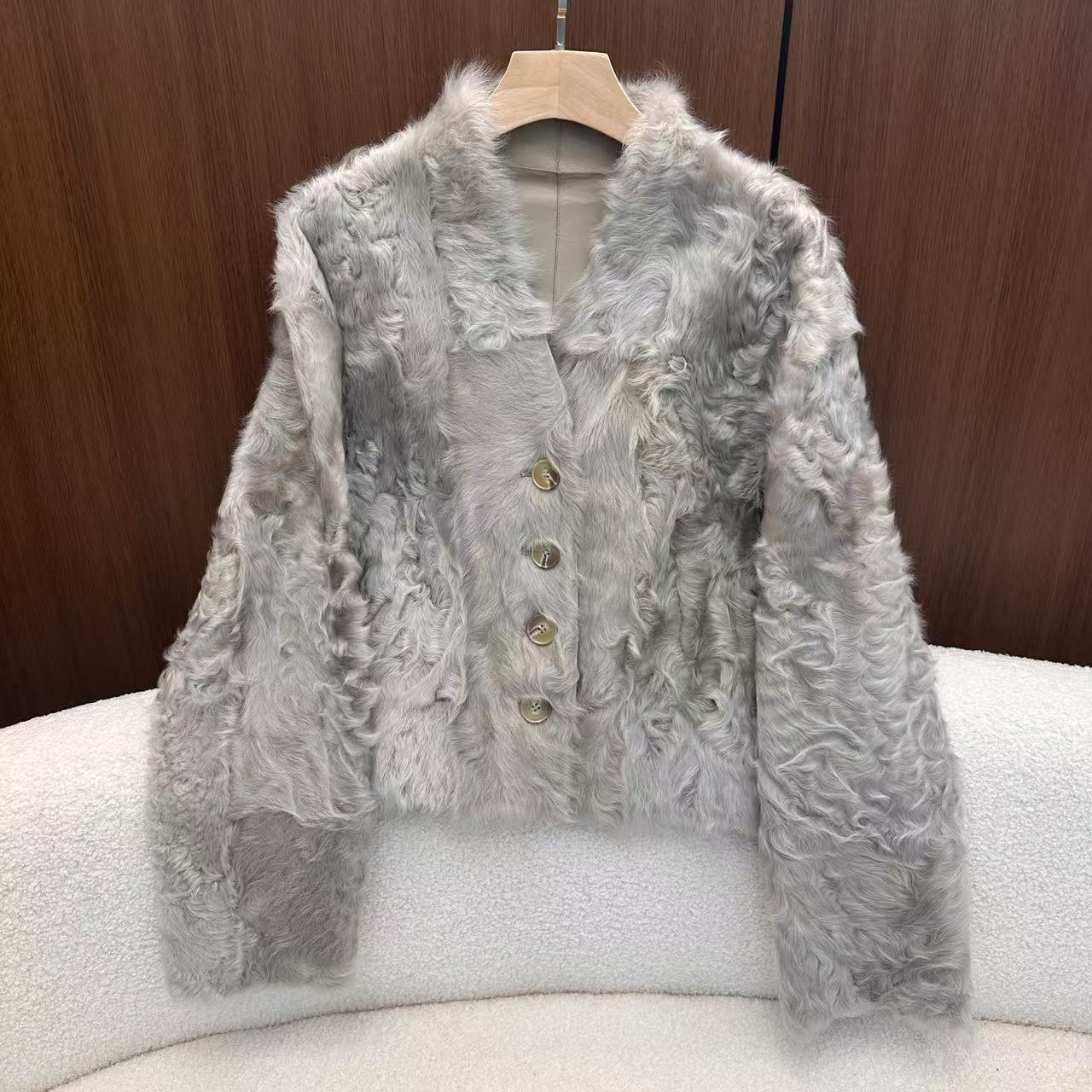 山.尔【瑞欣】稀缺小湖羊保暖舒适皮毛一体外套