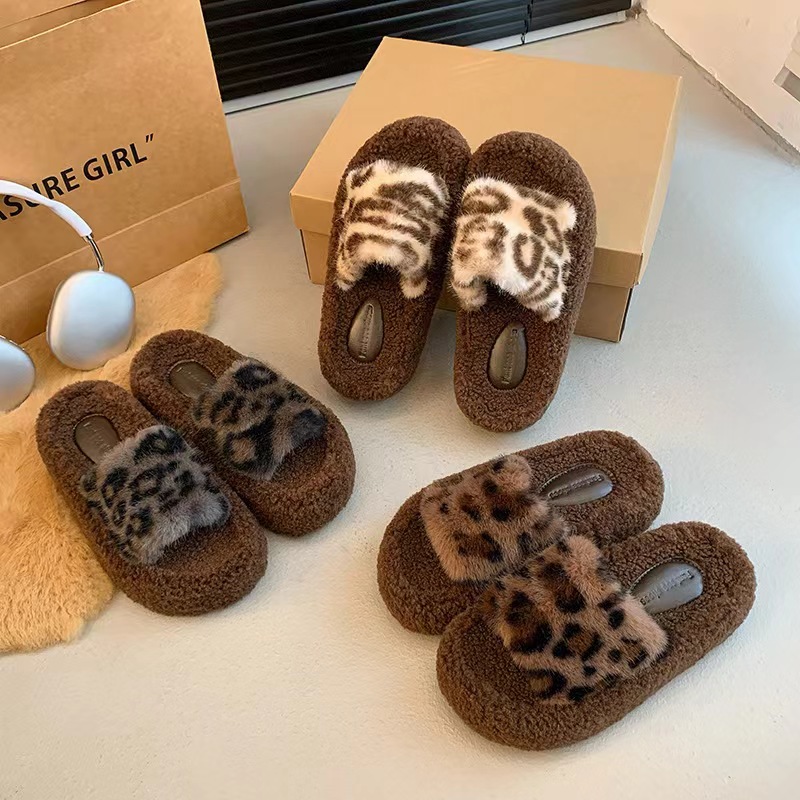 豹纹毛毛拖鞋女冬季外穿2024新款可爱高级感网红厚底毛绒个性棉拖