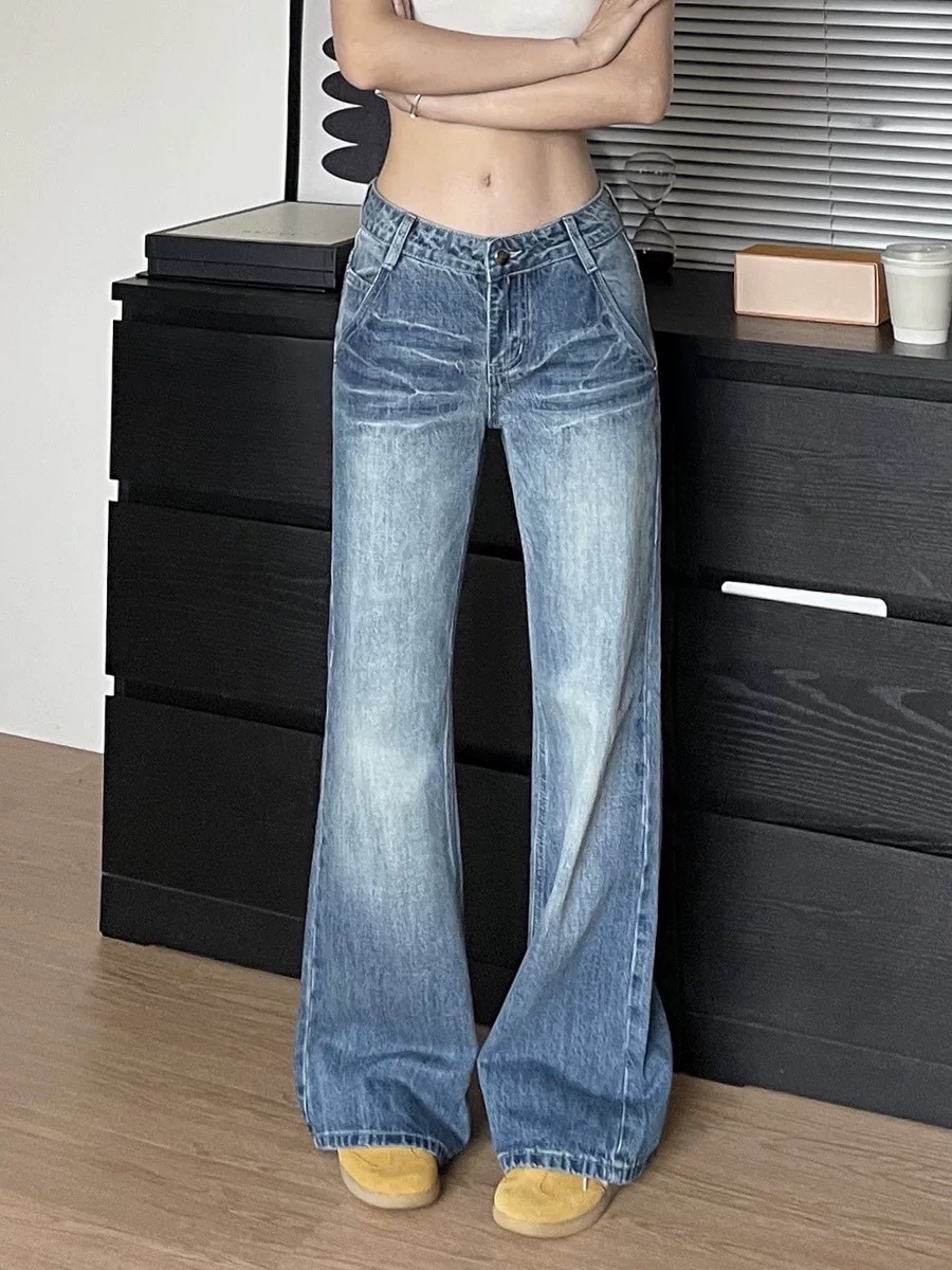 设计感中低腰微喇叭牛仔裤女秋冬新款美式复古蓝宽松显瘦垂感裤子