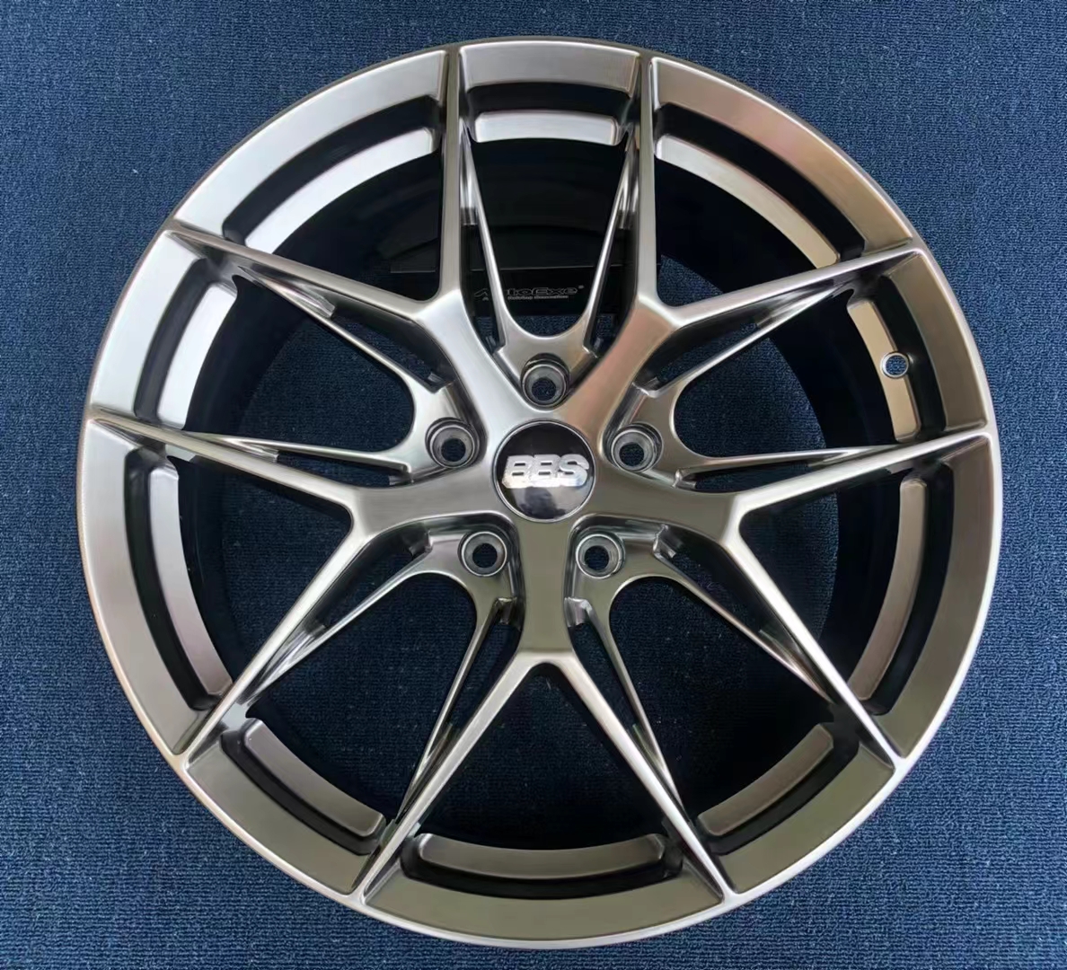 镂空bbs旋压轮毂，17寸18寸19寸三个颜色，数据齐全