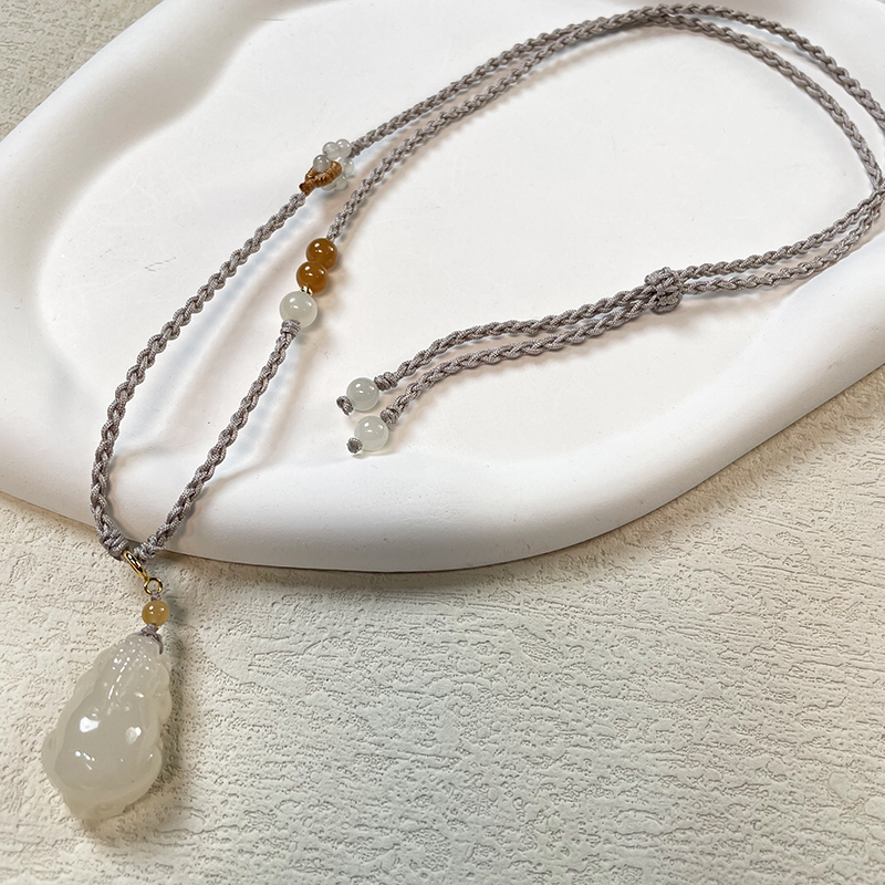 珠联帮【18K】和田玉（藕粉）2.5*1.5貔貅吊坠编绳项链***