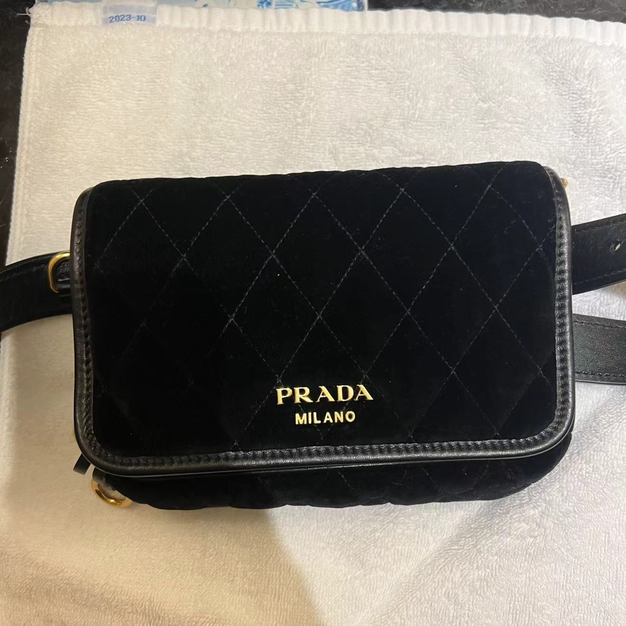 95新 Philips/飞利浦 Prada菱格单肩包