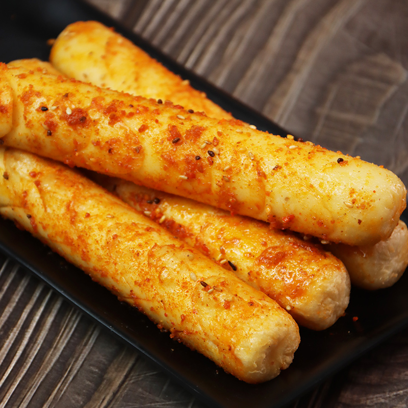 锦州夫宇铁板煎烤肠街边煎炸香肠鸡肉淀粉火腿肠商用夜市美食小吃