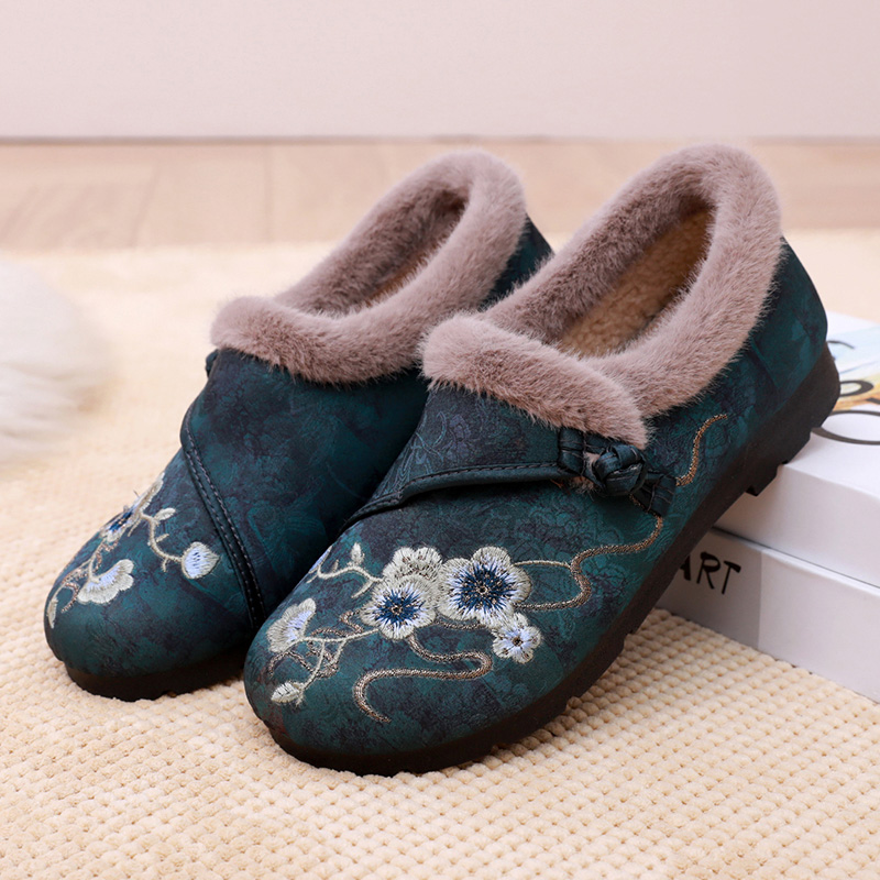 百丽纯爱老北京棉鞋女加绒加厚妈妈鞋民族风绣花棉鞋软底防滑中老
