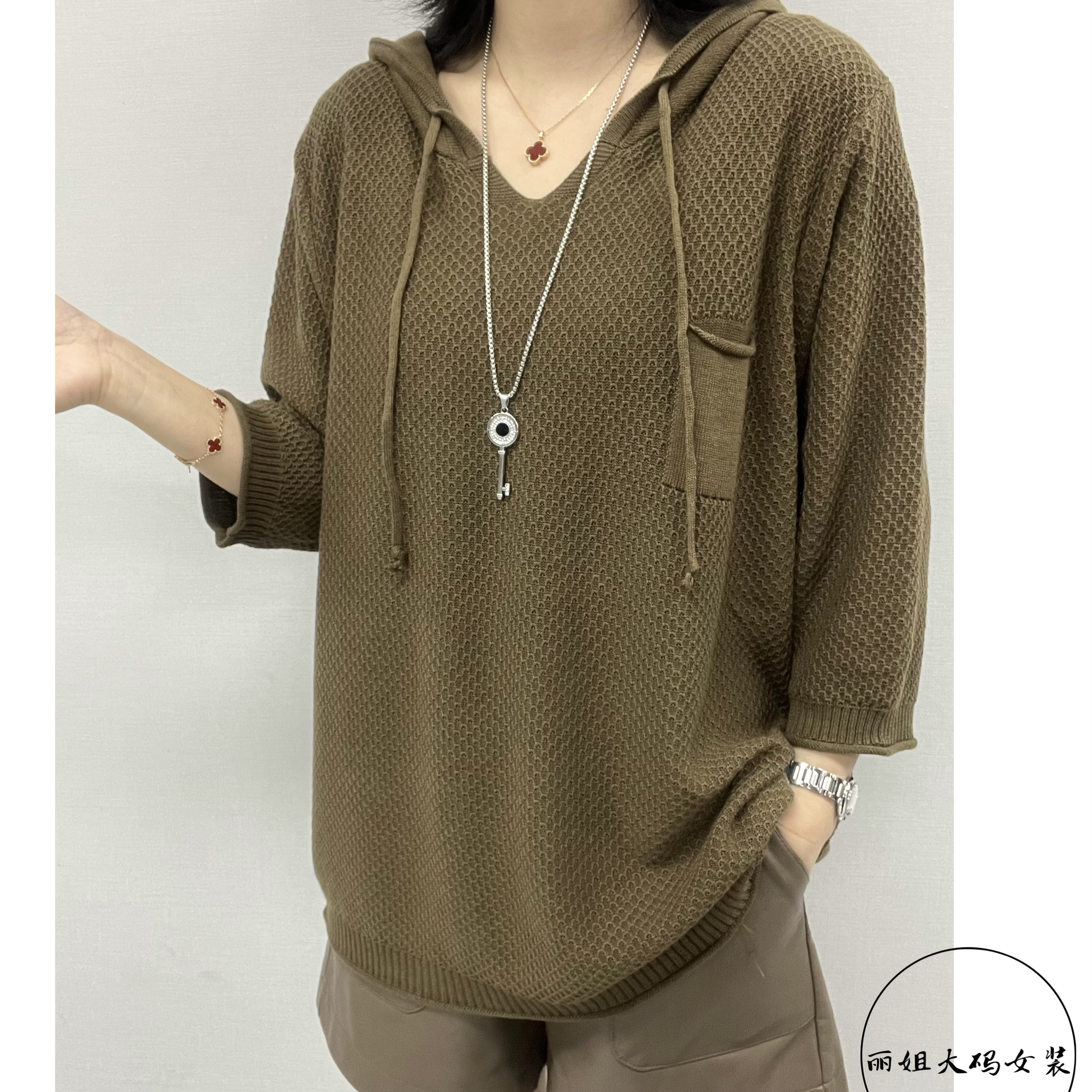 连帽针织上衣纯色套头帽衫春季新款宽松大版显瘦减龄百搭时尚款
