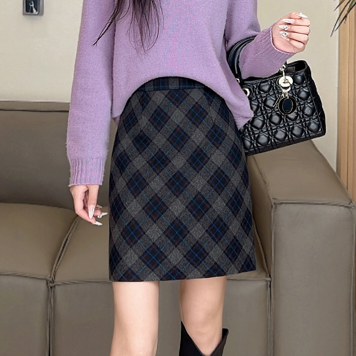 羊毛呢格子半身裙冬季新款高腰显瘦A字裙百搭格纹短裙28677