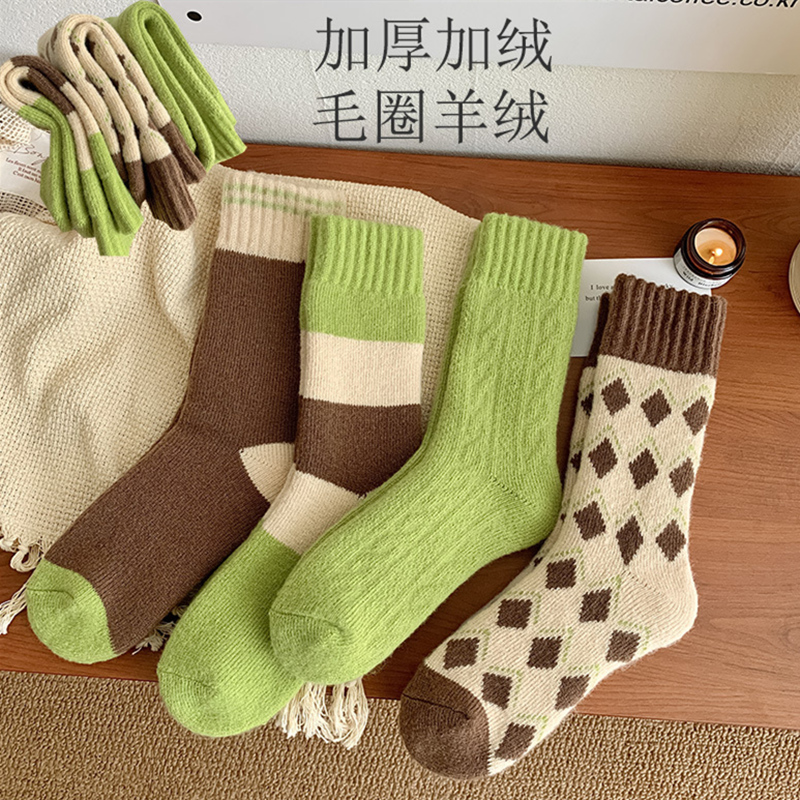 超厚羊毛袜子女秋冬季中筒毛圈加厚加绒保暖绿色羊绒复古咖色菱格