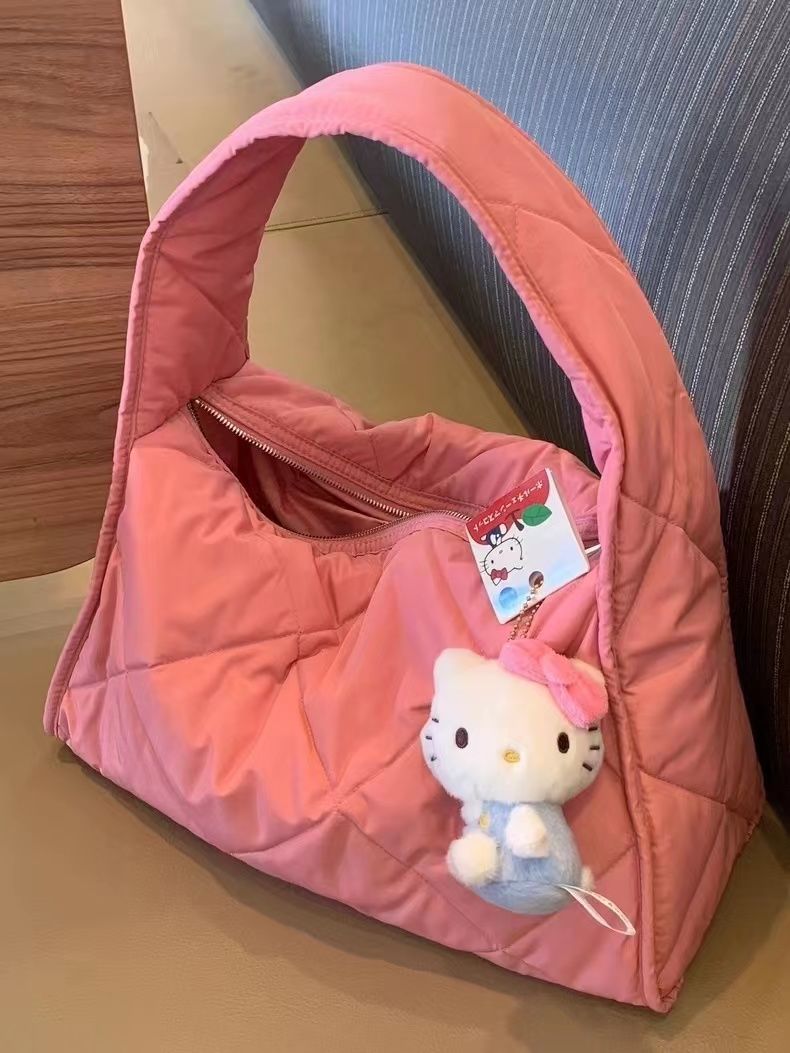 韩版少女包包2024新款菱格手提包薄雾粉毛绒单肩包可爱百搭腋下包