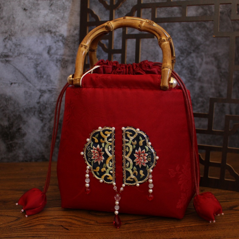 原创红色手工刺绣中国风复古新娘包竹节手提包旗袍包喜婆婆托特包