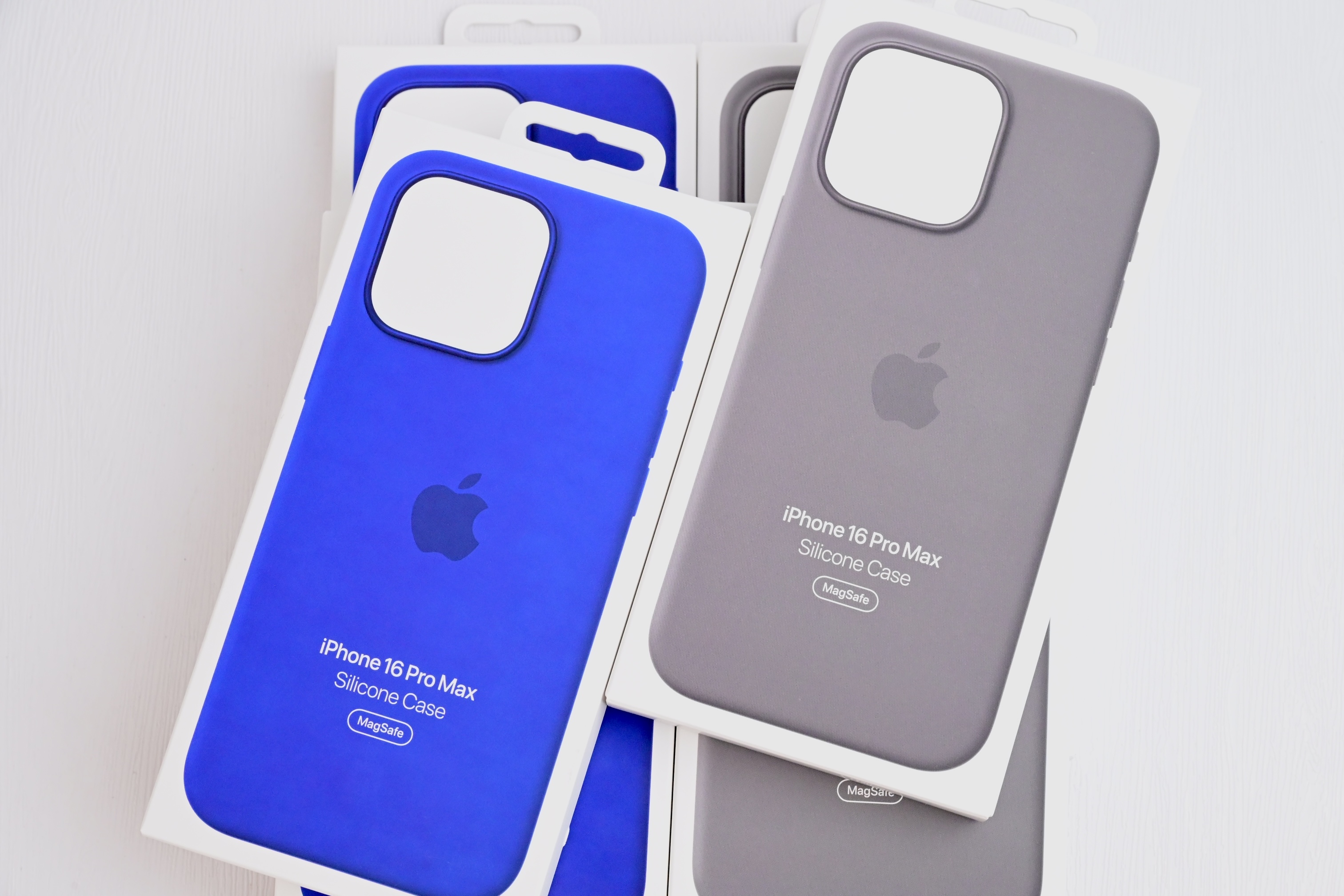 准新品 Apple/苹果 iPhone 16PM 官方硅胶手机壳全新原封